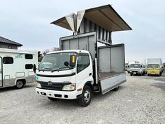 日野　デュトロ　　ワイドアルミウィング　積載量３０００ｋｇ　３トン