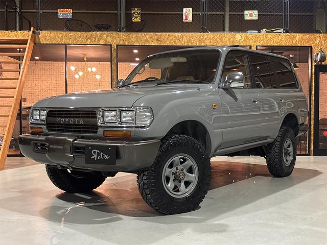 ＶＸ　ディーゼルターボ　５速マニュアル　パートタイム４ＷＤ　ナローボディ　リフトアップ　ＢＲＵＴ１６インチ　角目４灯ＬＥＤヘッドライト　ウインチ　背面レス　５ＺＩＧＥＮマフラー　オールドマンエミューショック