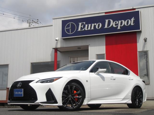 ＩＳ３００ｈＦスポーツ　１オナ　白革　パノラＶ　ＴＲＤエアロ　１オナ　Ｌｔｅｘ白革　シートＨ　パノラミックＶ　ＰＫＳＢ　ＢＳＭ　ＡＨＢ　禁煙車　Ｄレコーダ　ハンドルＨ　パドルＳ　ＴＲスポイラー　Ｏキャリパ　ＯＰ１９ＡＷ　３眼ＬＥＤ　ＴＲＤエアロ＆４本マフラー