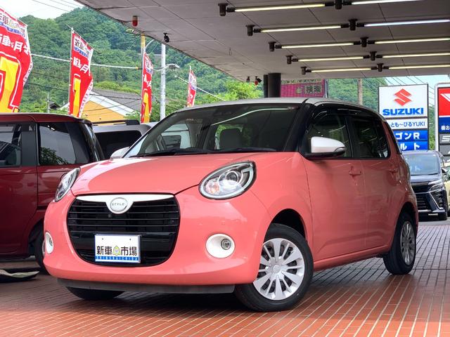 スタイル　ホワイトリミテッド　ＳＡＩＩＩ　ドライブレコーダー　禁煙車　純正ナビ　アラウンドビューモニター　スマートアシスト　車線逸脱警報機能　コーナーセンサー　ＴＶ視聴可　Ｂｌｕｅｔｏｏｔｈ接続可　オートライト