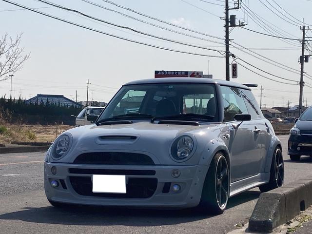 ＭＩＮＩ クーパーＳ　パワステ　パワーウィンドウ　ナビ　サンルーフ　ガルウィング