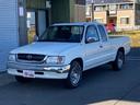 TOYOTA HILUX SPORTS PICK UP