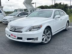 LS LS600h バージョンS Iパッケージ 4WD ETC クリアランスソナー オートクルーズコントロール バックカメラ ナビ TV アルミホイール オートライト LEDヘッドランプ サンルーフ CVT シートヒーター シートエアコン 中古車画像