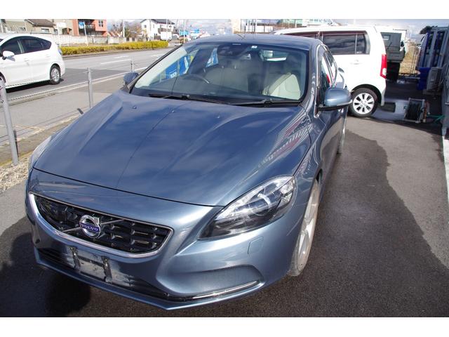 Ｖ４０(ボルボ) Ｔ４　ＳＥ 中古車画像