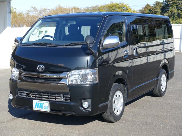 広い敷地に普通車・軽自動車・商用車合わせて在庫車両約３００台展示中です！