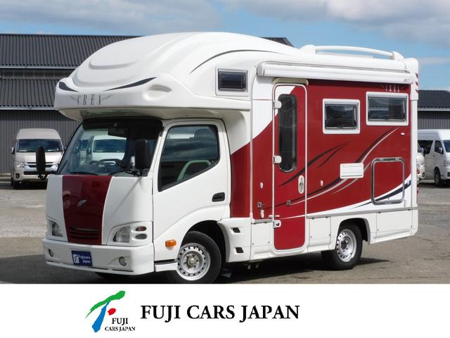 トヨタ 　キャンピングカー　ナッツＲＶ　クレア５．０Ｘ　２０００ｃｃ　６名乗車５名就寝　フェイスパネル　シンク　冷蔵庫　ＦＦヒーター　ソーラーパネル１枚　ツインサブバッテリー　１５００Ｗインバーター　走行充電