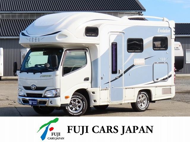 　キャンピングカー　ナッツＲＶ　クレア５．０Ｘ　エボリューション　７名乗車６名就寝　シンク　冷蔵庫　ＦＦヒーター　電子レンジ　ルーフベント　トリプルサブ　走行充電　外部充電　１５００Ｗインバーター