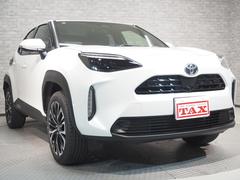 ヤリスクロス ハイブリッドZ 登録済未使用車 禁煙車 純正SDナビ パノラミックビュー セーフティセンス Aハイビーム クリアランスソナー レーダークルーズ ETC2.0 スマートキー2個 ハーフレザー 前席シートヒーター ステアリングヒーター 純正フロアマット 中古車画像