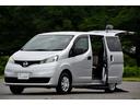 ＮＶ２００バネットワゴン 　福祉車両　スローパー　車いす移動車　車いす２台　乗員４名　６人乗り　オートステップ　８ナンバー登録（1枚目）