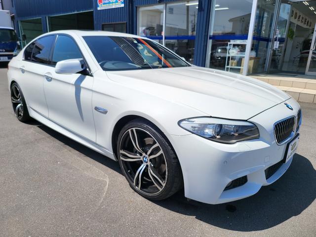 ５シリーズ(BMW) ５２８ｉ　３０ｔｈアニバーサリーエディション　サンルーフ　地デジ　Ｂカメラ　ＥＴＣ　プッシュスタート 中古車画像