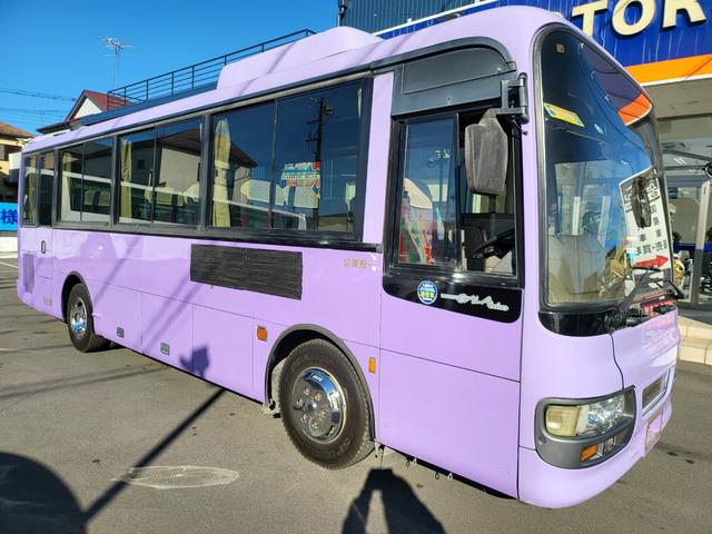 　２９人乗り　自動ドア　６速マニュアル　自動ドア　ターボ車　貫通トランク２本　ＥＴＣ　車検１年