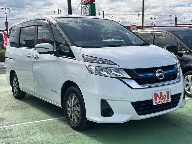 お車の事は全てナオイオートにお任せください！ アルミホイール　ＣＤ　ＤＶＤ再生　ＵＳＢ　ミュージックプレイヤー接続可