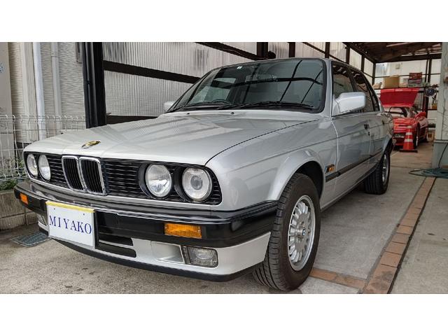 ３シリーズ(BMW) ３１８ｉ　右ハンドル　ドラレコ　バックカメラ　ＥＴＣ　ＣＤ 中古車画像