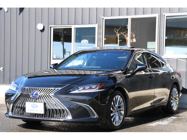 ＥＳ(レクサス) ＥＳ３００ｈ　バージョンＬ　ワンオーナー　黒本革　ヒーター＆ベンチレーター　サンルーフ　グラファイトブラックガラスフレーク（２２３）　純正ナビ　フルセグ　パノラミックビューモニター　スペアキー＆カードキー 中古車画像