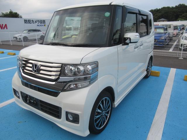 Ｎ－ＢＯＸカスタム Ｇ・ターボパッケージ　衝撃安全ボディー　電動格納式ドアミラー　Ｂトゥース　セキュリティ　バツクカメラ　フルセグテレビ　パワーウインドウ　スマートキープッシュスタート　ナビ＆ＴＶ　ＥＴＣ付き　ＥＳＣ　キーレスエントリー（1枚目）
