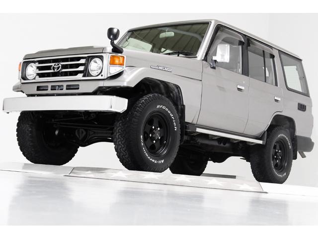 ランドクルーザー７０(トヨタ) ＬＸ　４ＷＤ　ワンオーナー　ナローボディ　５速マニュアル　社外１６インチアルミホイール　クロームメッキフロントバンパー 中古車画像