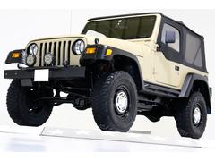 クライスラー・ジープ　ジープ・ラングラー　スポーツ　４ＷＤ　５速マニュアル車　ソフトトップ