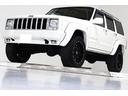 支払総額に新規車検整備リサイクル料込み♪陸送も可能♪ リフトアップ☆社外１８インチＡＷ☆メッキグリル☆本革電動シート☆ＥＴＣ☆
