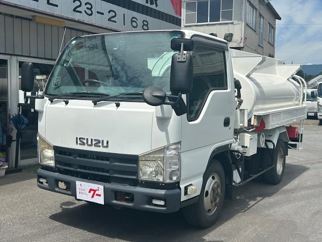 　４ＷＤ　タンク検査付き　３ＫＬタンクローリー　Ｆリール　予備検査付き　５ＭＴ　後輪ダブル　バックカメラ　キーレスエントリー　電動格納ミラー　エアコン　パワーウィンドウ　運転席エアバッグ