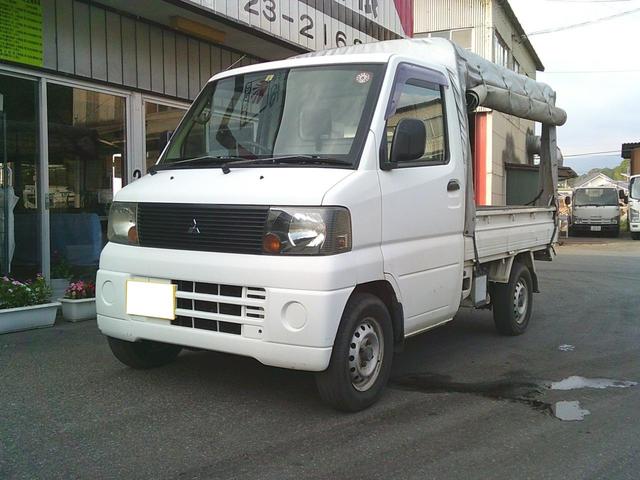 ミニキャブトラック Ｖタイプ　４ＷＤ　幌付車　ＨＬ切り替えレバー付　５速ＭＴ　ＣＤ（1枚目）