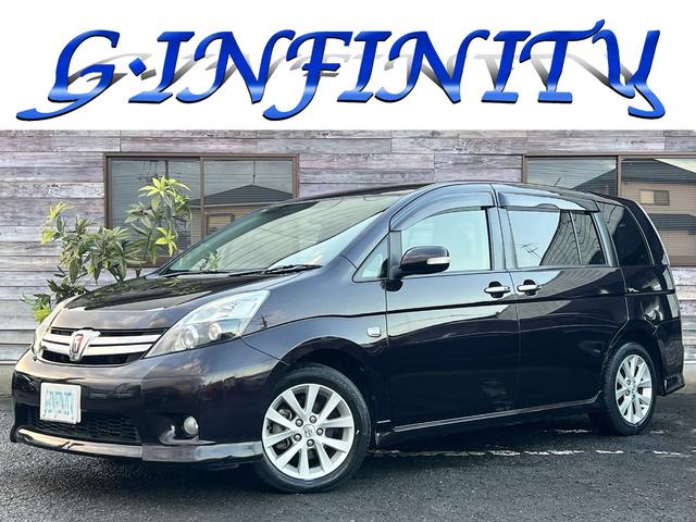 アイシス(トヨタ) プラタナ　Ｖセレクション　／純正エアロ＋リアスポ／純正ナビ／Ｂカメラ／ワンセグ／ＤＶＤ／Ｂｌｕｅｔｏｏｔｈ／左側電動スライド／純１６ＡＷ／ＨＩＤ／フォグ／ＥＴＣ／革ステ／スマキ−／ＭＴモ−ド／バイザ−／ＰＶガラス／Ｔチェ−ン 中古車画像