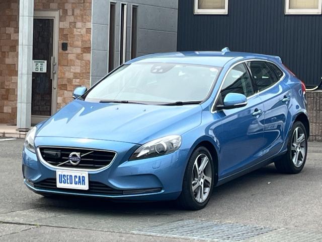 Ｖ４０ Ｄ４　ドライブレコーダー　　リアビューカメラ　記録簿　ＥＴＣ　アダクティブクルーズコントロール（1枚目）