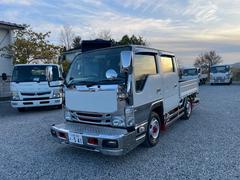 エルフトラック　フルフラットロー　４ＷＤ　１．２ｔ　Ｗキャブ　５速マニュアル　全低床　　　左電動格ミラー　ＥＴＣ　　ディーゼルターボ　　荷台縞板貼付（いすゞ）