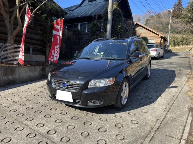 ボルボ V50