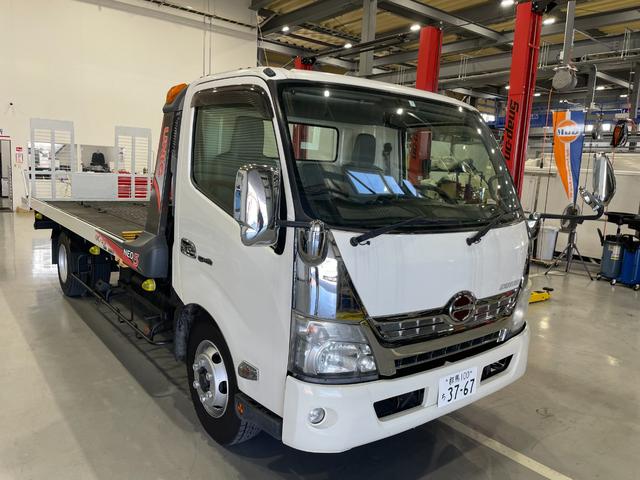 デュトロ(国産車その他) ３ｔ積載車　ＵＣ−３５　ＮＥＯ５　セミフラット　６ＭＴ 中古車画像