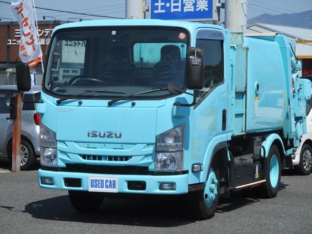 いすゞ エルフトラック 　３．８立米２ｔ積．回転板式ダンプ．パッカー車．車両総重量６２８５Ｋｇ．準中型免許．ＮｏＸＰＭ適合