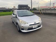 トヨタ　アクア　Ｇ