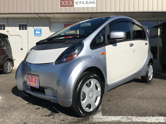 i-MiEV（三菱）Ｍ　東芝ＳＣｉＢ駆動用バッテリー　急速充電ポート　ヒートポンプ式エアコン　フロントシートヒーター　スマートキー　電動格納ミラー　リアワイパー　オートライト機能　社外ＣＤ　ＵＳＢ　ＡＵＸ 中古車画像