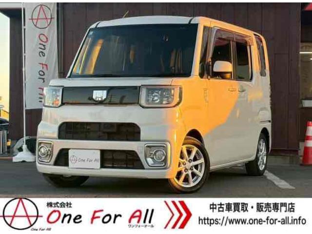 バックカメラ付！あなたの駐車をサポート☆ ＣＶＴ　盗難防止システム　ＡＢＳ　ＥＳＣ　ＣＤ　ＵＳＢ　アルミホイール