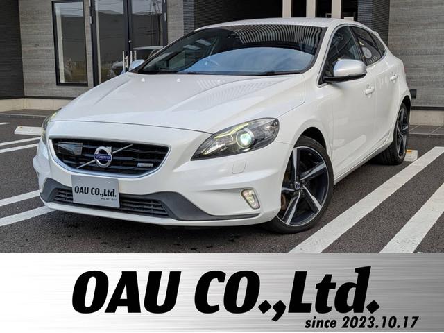 買取、販売。クルマのこと考える時間をお客様にとって 唯一無二で素晴らしい時間を提供することを約束します。