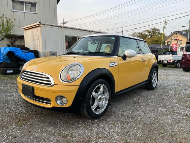 ＭＩＮＩ ＭＩＮＩ クーパー　全ディラー記録簿あり　ワンオーナー　純正アルミホイール