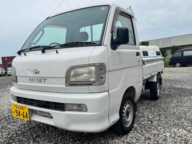 ダンプ　４ＷＤ　パワーステアリング　５速マニュアル