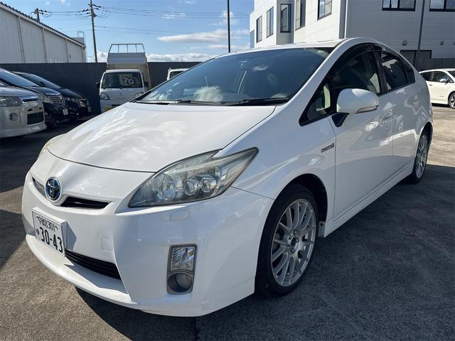 ナビ搭載！迷う道も知らない道も安心して走れます！ ＡＢＳ　ＥＳＣ　エアコン　パワーステアリング　パワーウィンドウ