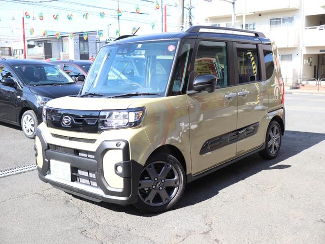 ダイハツ タント ファンクロスターボ　届出済未使用車　両側電動スライド　パノラマモニター用カメラ