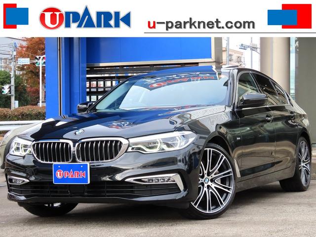 ５シリーズ(BMW) ５３０ｉラグジュアリー　／サンルーフ／黒革／Ｉｎｄｉｖｉｄｕａｌ２０ＡＷ／ｈａｒｍａｎ／ｋａｒｄｏｎ／４ゾーンエアコン／センサテックダッシュボード／第６世代ｉＤｒｉｖｅナビ／全周囲カメラ／ＤＴＶ／ヒーター付Ｐシート／記録簿／ 中古車画像