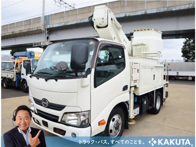 ４ＷＤ　タダノ　９．９ｍ　ＦＲＰバケット２００ｋｇ　電工仕様　高所作業車　４ＷＤ　電工仕様　タダノ　作業高９．９ｍ　ＦＲＰバケット２００ｋｇ　第３ブームアルミ製　左右工具箱１段　１５０馬力　フロア５速　取説有　カラーバックカメラ　社外ナビ