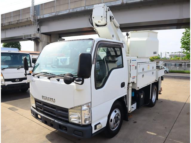 高所作業車　タダノ　９．９ｍ　ＦＲＰバケット２００ｋｇ　タダノ　ＡＴ－１００ＴＴ　作業高９．９ｍ　ＦＲＰバケット２００ｋｇ　工具箱左２段、右１段　１５０馬力　フロア６速　取扱説明書有　キーレス　ＡＳＲ　坂道発進補助付