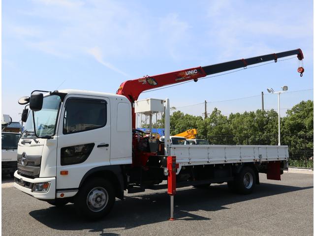 ヒノレンジャー ２．９ｔ吊４段クレーン　荷台長５，５００ｍｍ　ユニック　ＵＲＧ３４４（ＲＡ１）　フックイン　ラジコン　ＭＬ警報型（定格荷重指示装置付）　ブーム、アウトリガー未格納警報付　高さ制限付　３方開　精工ラック　フロア６ＭＴ　取説有　ＥＴＣ　社外ナビ（1枚目）