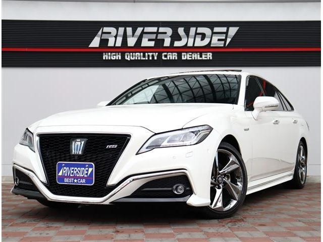 中古車241台】サイドカメラが付いているクラウンハイブリッド(トヨタ