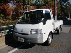 三菱　デリカトラック　ＤＸ　４ＷＤ　５マニュアル　積載量８５０ｋ