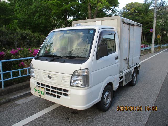 ＮＴ１００クリッパートラック(日産) 冷凍冷蔵車　−５℃設定　コールドスター製　２コンプレッサー　コンテナ両側スライド 中古車画像