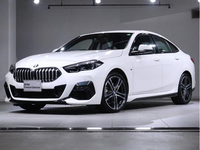 ＢＭＷ ２シリーズ ２１８ｉグランクーペ　Ｍスポーツ　ナビＰ　アクティブクルーズ　ドライビングアシスト　Ａｐｐｌｅ　Ｃａｒ　Ｐｌａｙ　レーンチェンジウォーニング　ワイヤレスチャージング　パーキングアシスト　バックカメラ　ＰＤＣ　１８ＡＷ