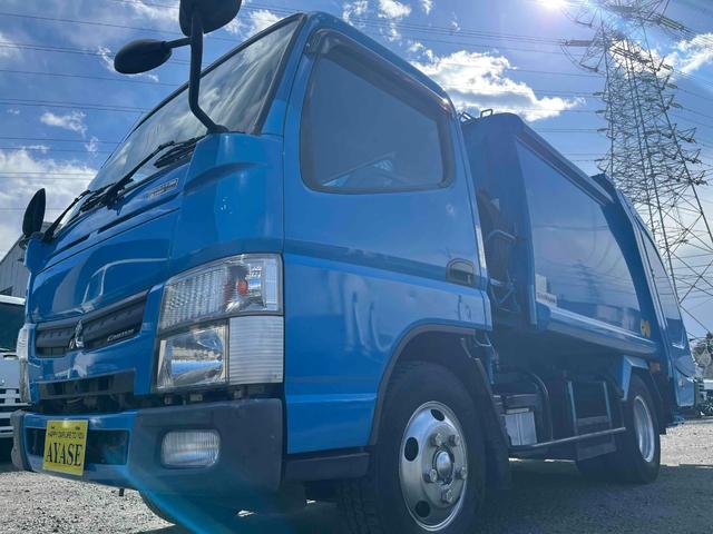 ２ｔ積プレス式パッカー車４．３立米新明和Ｇ－ＰＸ　５速ＭＴ　２ｔ積プレス式パッカー車　２．９９Ｌディーゼルターボ　５速ＭＴ　カラーＢカメラ付　新明和製Ｇ－ＰＸ　４．３立米　連続スイッチ　汚水タンク付　車両総重量６２６５キロ