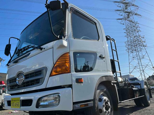 ４．１ｔ積アームロール　４．７２Ｌディーゼルターボ 新明和製Ｗシリンダー　キャブバックデッキ　補助輪付