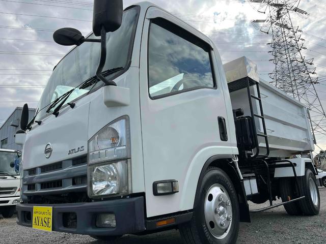 ３ｔ積み脱着装置付コンテナ専用車　６速ＭＴ 新明和製アームロール　Ｗホイスト　コンテナ付