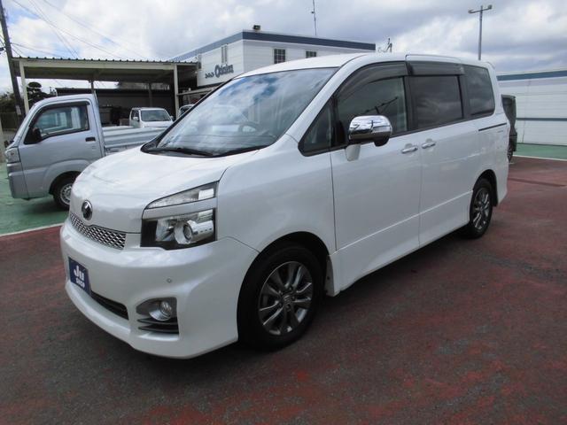 ヴォクシー(トヨタ) ＺＳ　煌　ＨＤＤナビフルセグ地デジ　Ｂカメラ　天井モニター　両側電動ドア　ＥＴＣ 中古車画像